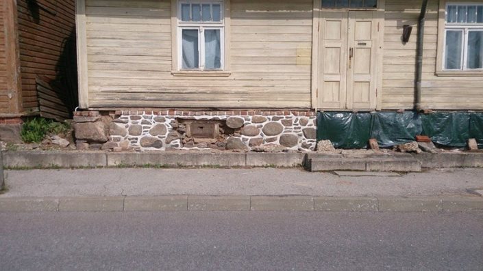Sokli restaureerimine Viljandimaal Kadajas. Sokli restaureerimine Viljandimaal Kadajas.